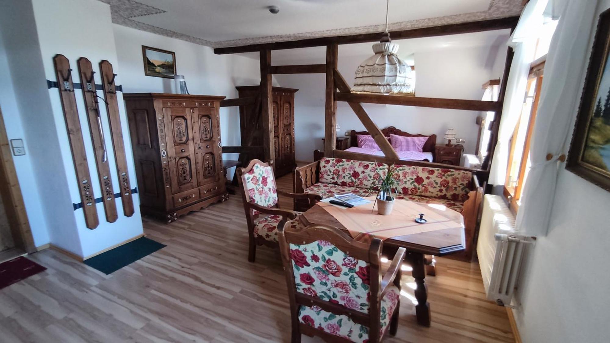 Berggasthaus & Pension Schoene Aussicht كلينغنتال المظهر الخارجي الصورة